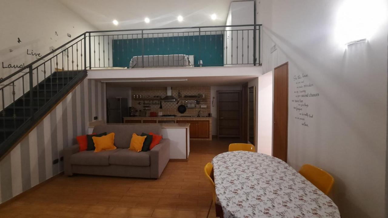White Home Quartieri Spagnoli Napoli Exterior foto