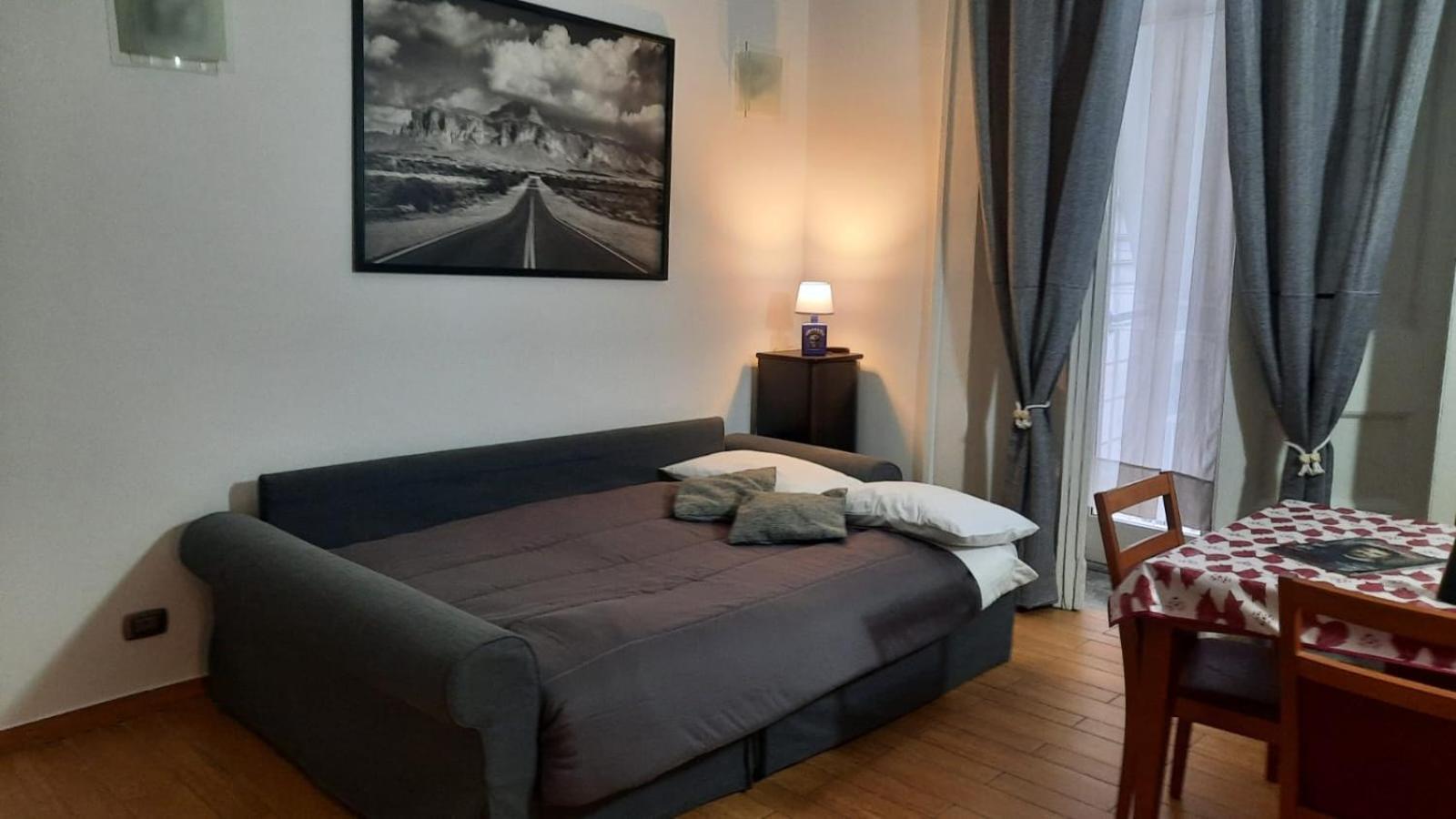 White Home Quartieri Spagnoli Napoli Exterior foto