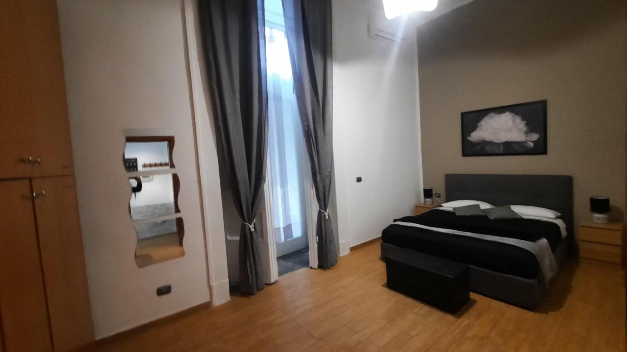White Home Quartieri Spagnoli Napoli Exterior foto